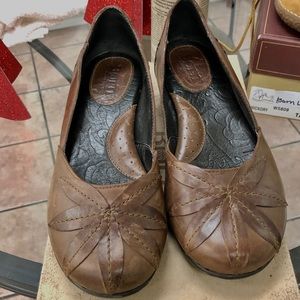 Born Charolette flat size 8